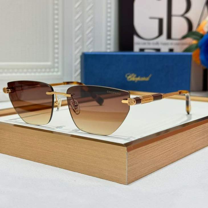 Picture of Chopard Sunglasses _SKUfw71164222fw